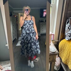 NWT floral tiered dress